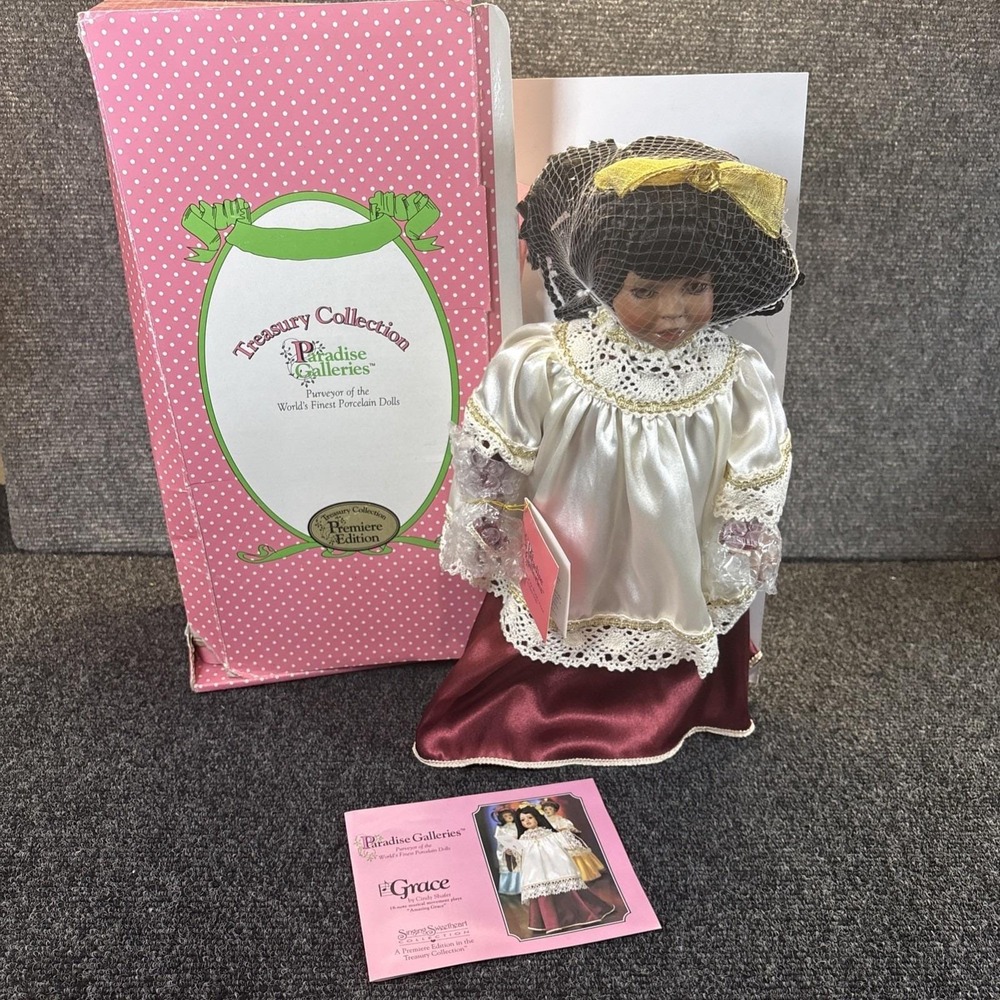 Grace~Paradise Gallery~Singing Sweetheart Collection~COA~IOB~Prcelain Doll